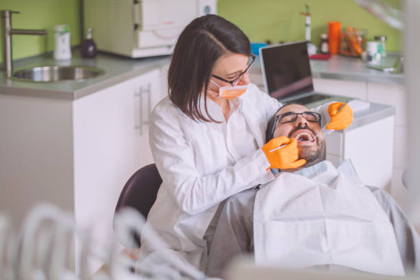 Best Broken or Cracked Tooth Emergency Dentist in Comstock Northwest, MI